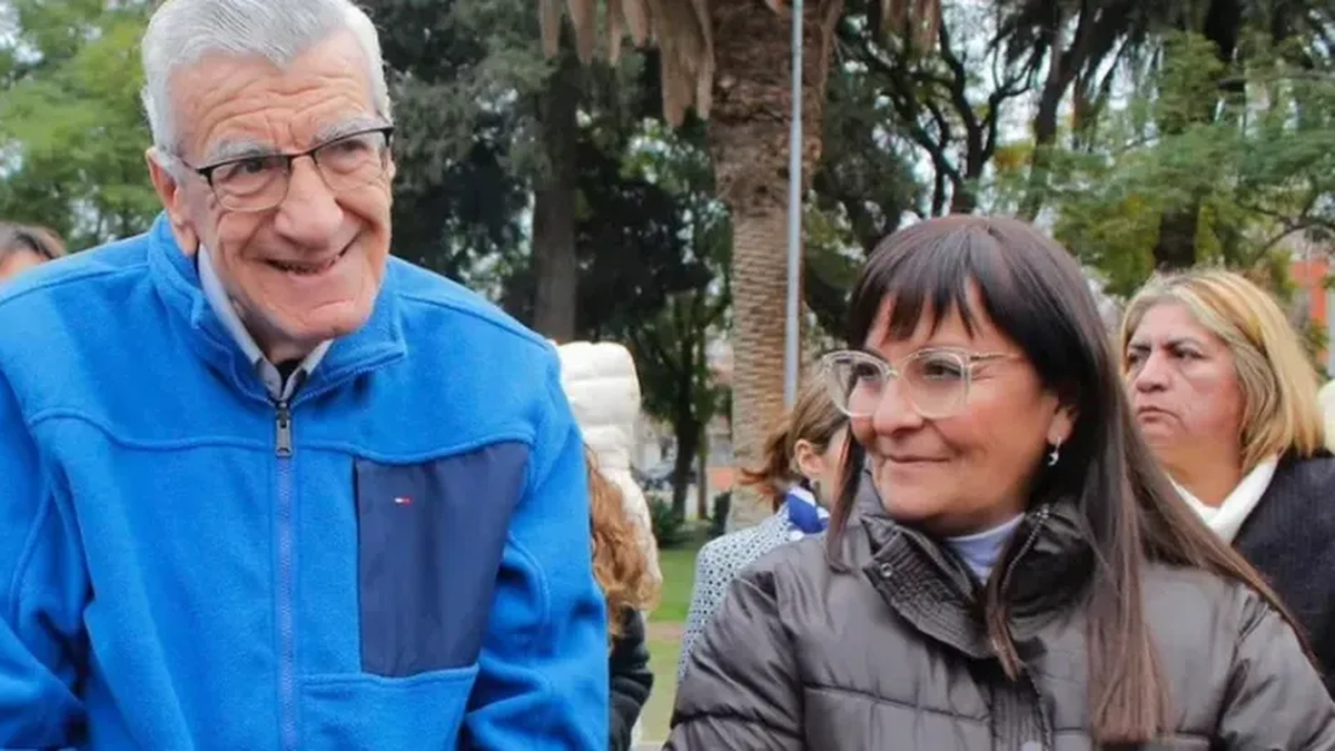 Chimbas busca estabilizar su comunicación tras una nueva salida en el gabinete municipal