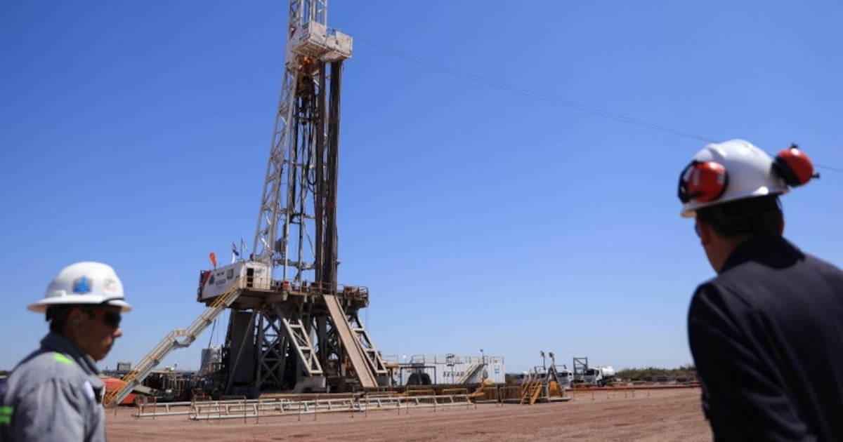 YPF vendió áreas maduras por US$405 millones y concentra su apuesta en Vaca Muerta