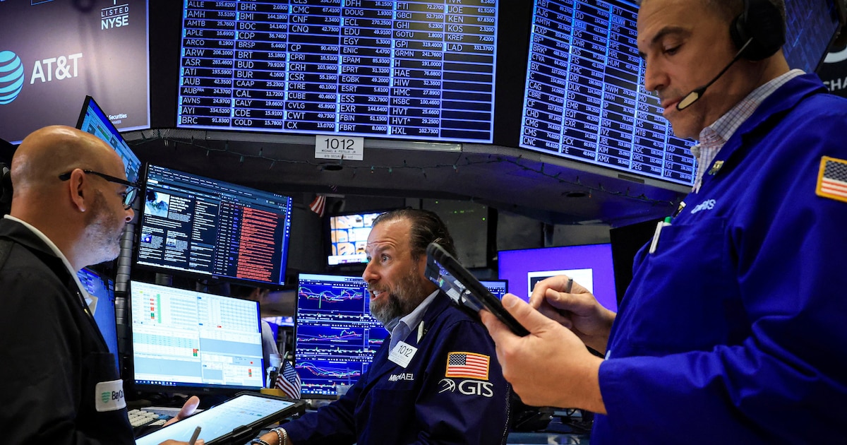 El dólar superó los $1.500 mientras el Gobierno aflojó la presión sobre las tasas