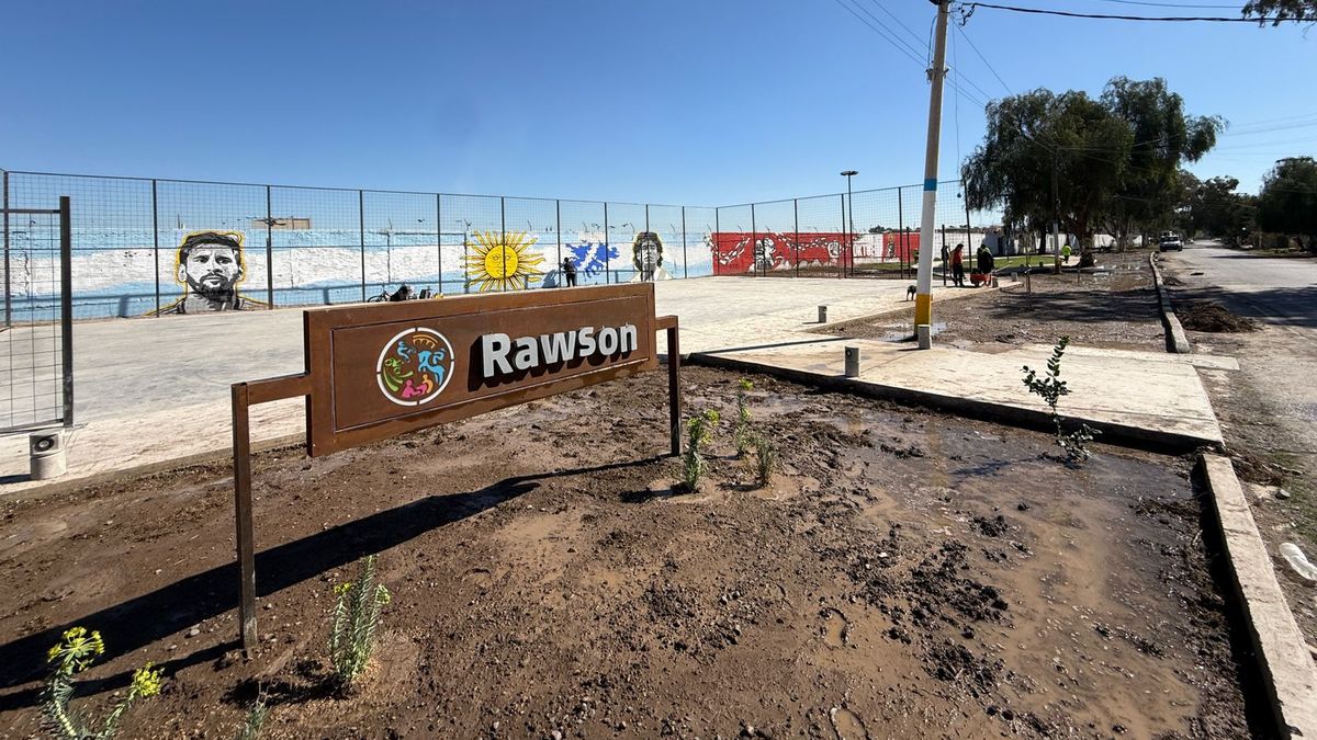 Rawson convirtió un basural de Villa Hipódromo en un paseo con skate park