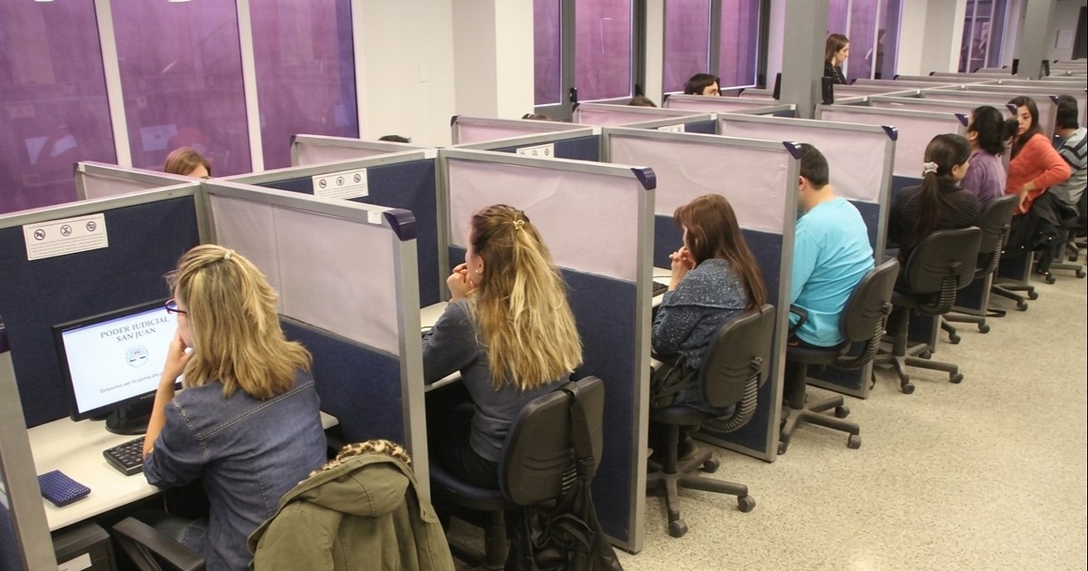El concurso judicial reunió 2.500 inscriptos en diez horas, pero no ofrece vacantes inmediatas